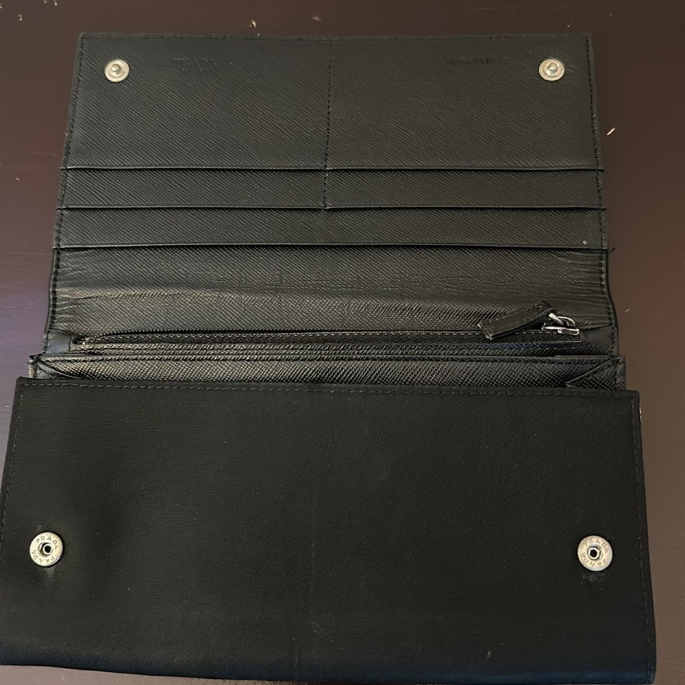 Prada  black wallet - Picture 2 of 3